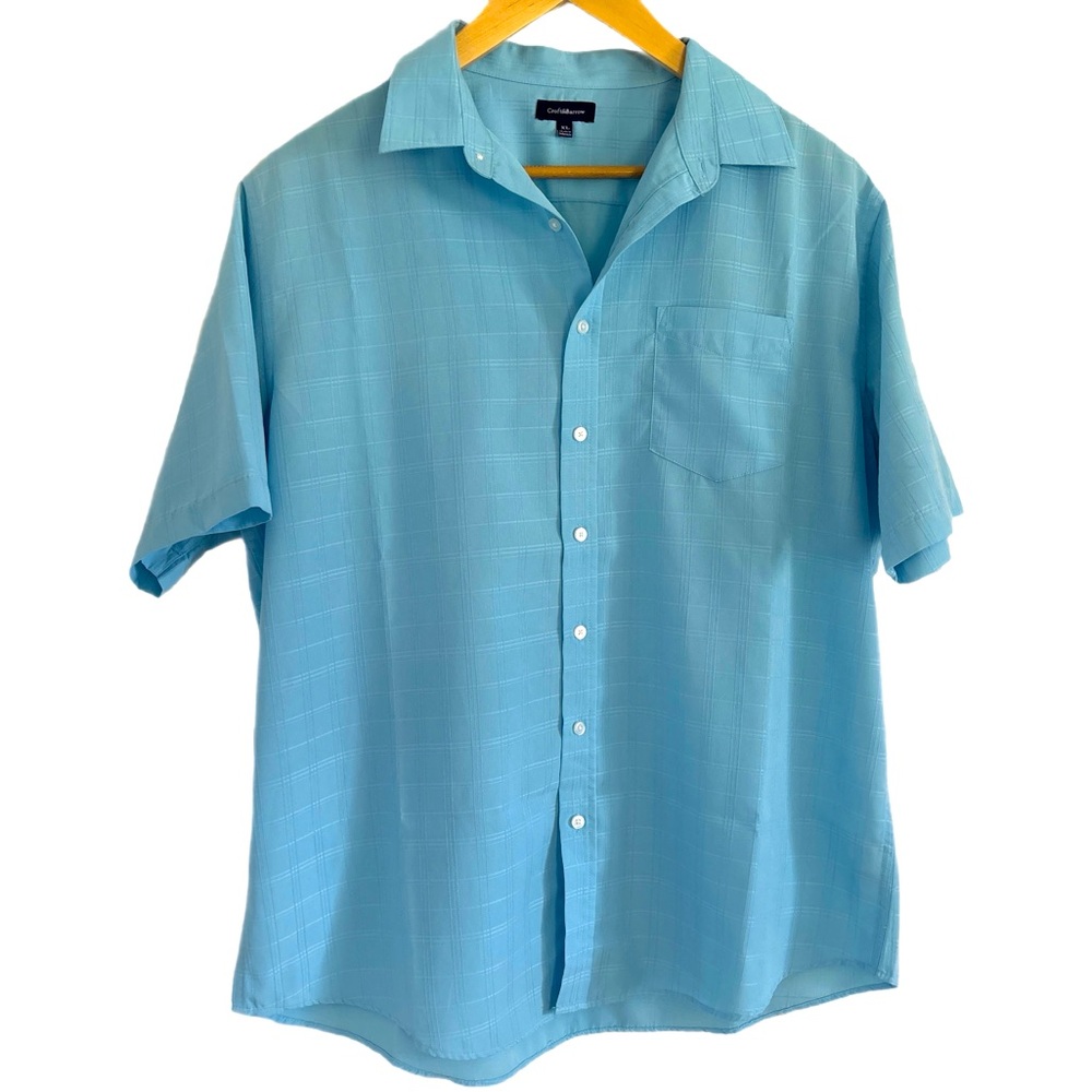 Croft & Barrow XL button up wrinkle resistant dress shirt.